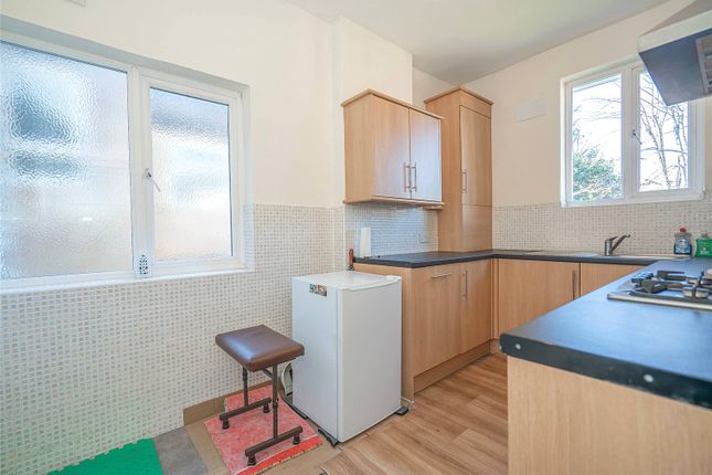 141a, Brownlow Road, London photo 4