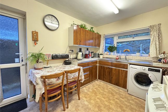 132, Gore Road, New Milton photo 3