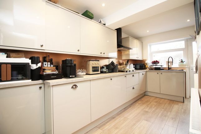 315, North Drive, Thornton-Cleveleys photo 2