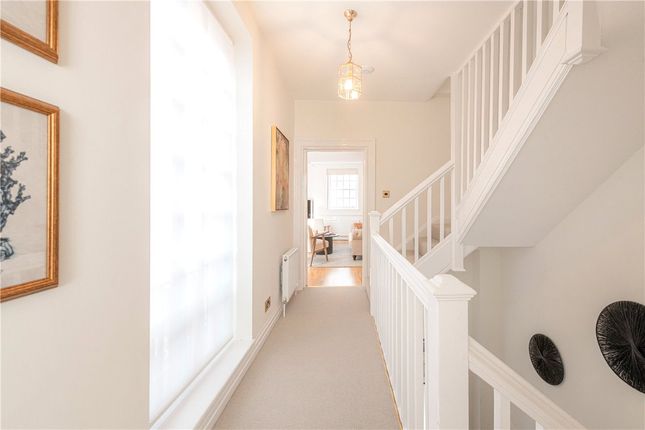 Terraced house to rent in Catherine Place, Westminster, London