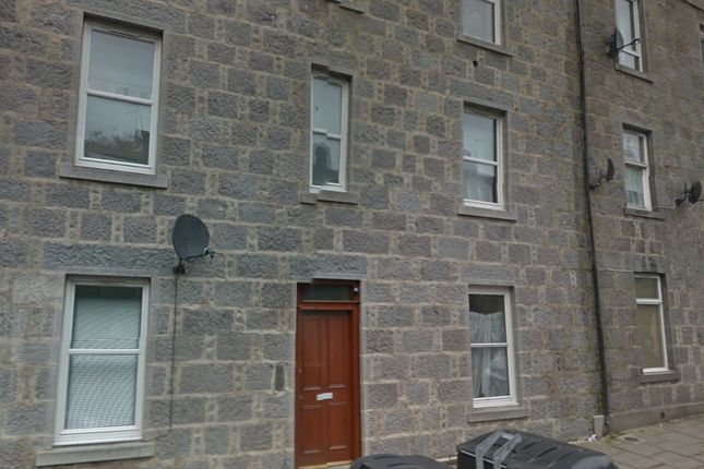 Flat to rent in Victoria Road, Torry, Aberdeen