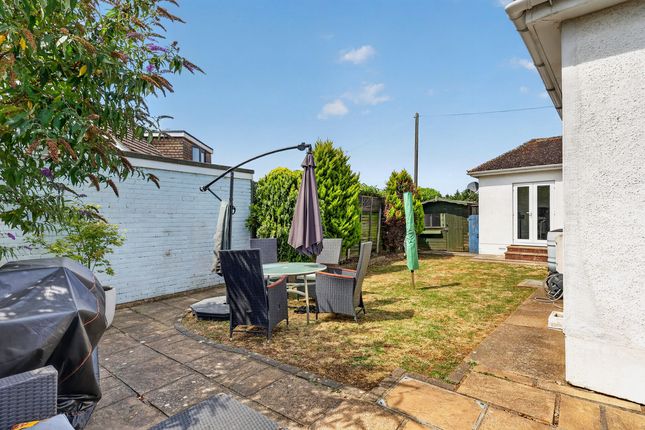 27, Common Lane, Thundersley photo 4