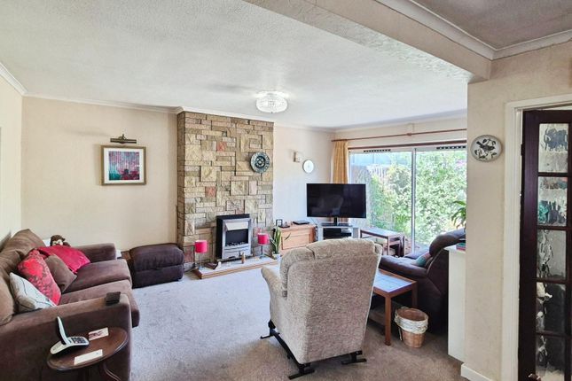 4, Larkspur Avenue, Burntwood photo 4