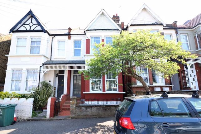 4 bed terraced house to rent in Woodstock Road, London E17