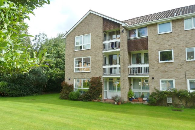 Thumbnail Flat to rent in Pulker Close, Oxford