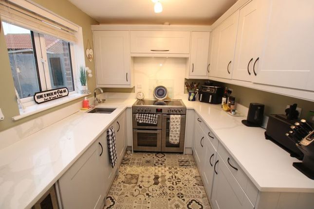 1, Fairway Drive, Humberston photo 3