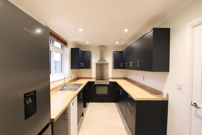37, Green Lane, Chichester photo 4