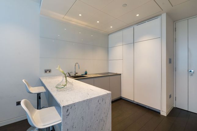1-bed flat on Millbank, Westminster, £700,000