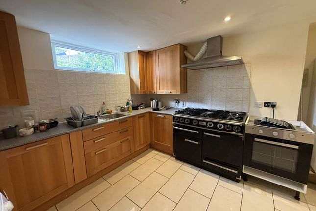 Room 1, The Old Chapel, Sundon Road, Dunstable photo 5