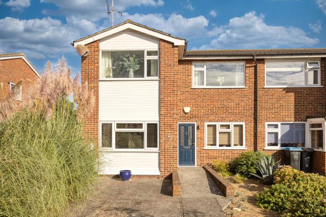 2-bed flat on St. Peters Road, Kent, £250,000