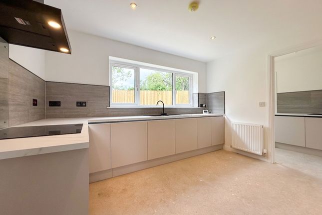 2 Cottage Grove Meikle Earnock Road, Hamilton photo 4