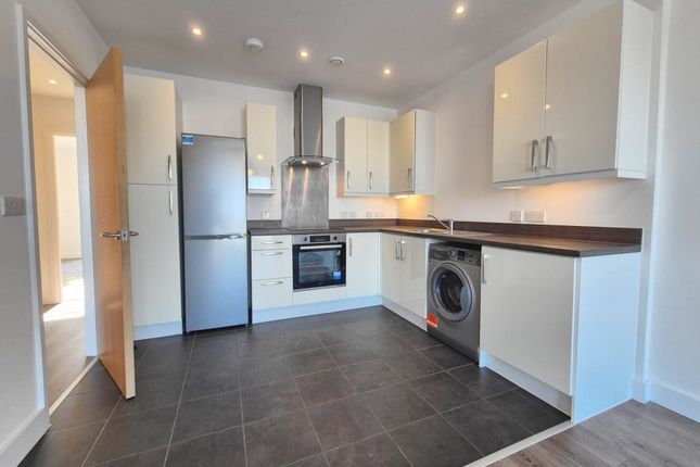 206, Zephyr Court, Ipswich photo 4