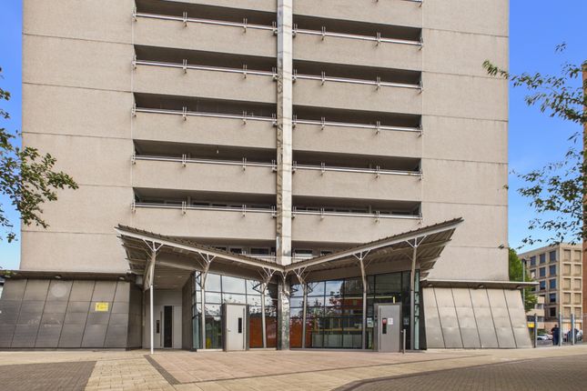 1-bed flat on Flat 177,  Clydesdale Tower, City Centre, Birmingham, £80,000