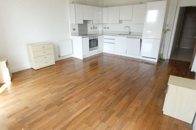 Flat to rent in Bellville House, Norman Road, London