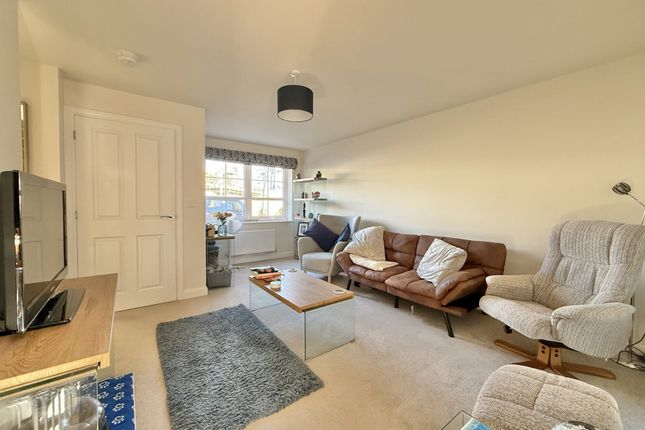 68, Loveridge Drive, Exeter photo 2