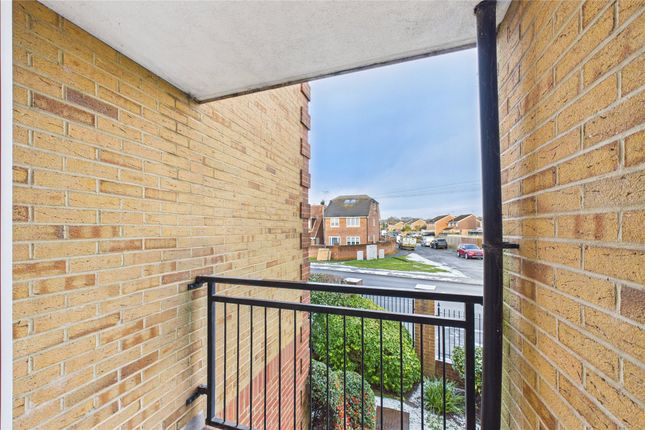 Flat 20, Wyatt Court,, Yorktown Road, Sandhurst photo 4
