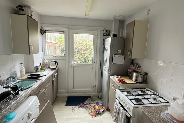 13 Allan Close, Tunbridge Wells photo 5