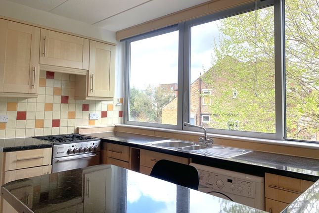 Thumbnail Flat to rent in East Bank, London