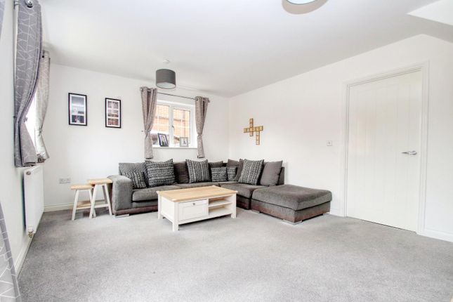 3, Farm Road, Eastleigh photo 4