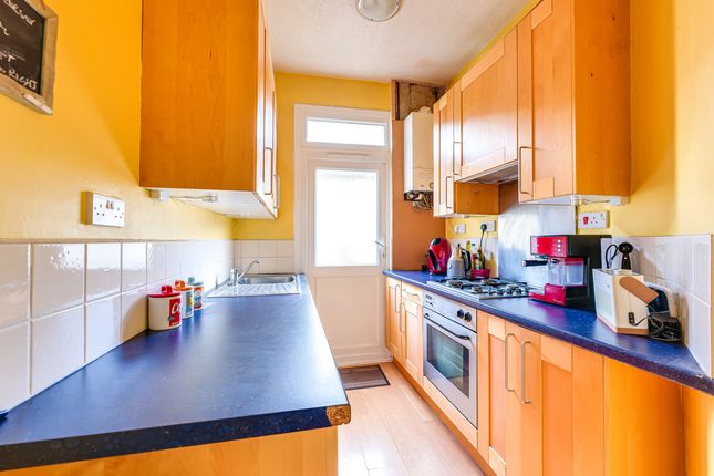 Flat for sale in Valkyrie Road, Westcliff-On-Sea