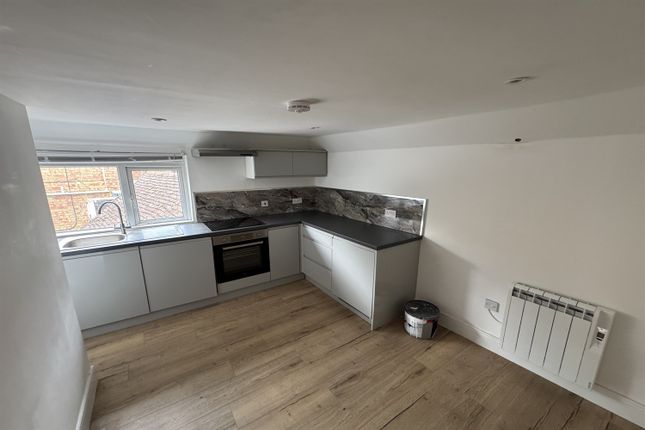14, High Street, Hythe photo 2