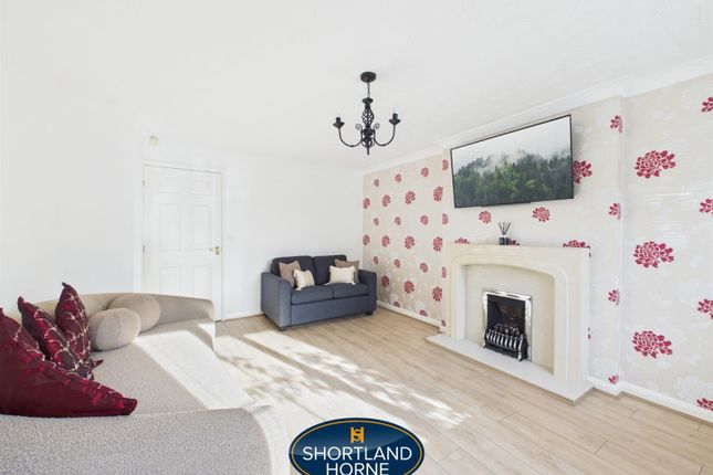 29, Furlong Road, Coventry photo 3