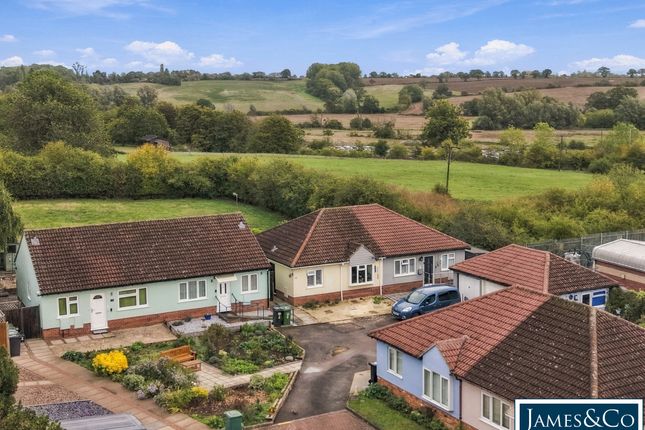 2-bed bungalow on 5, Sunbank, Dunmow, £400,000