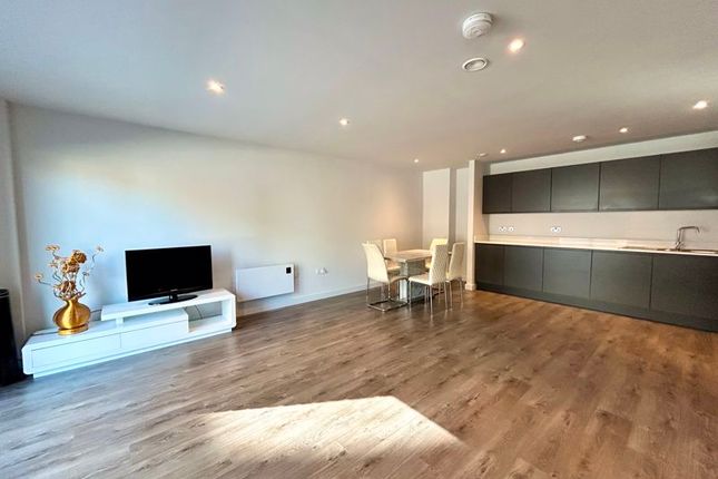 2, Dyer Street, Salford photo 3