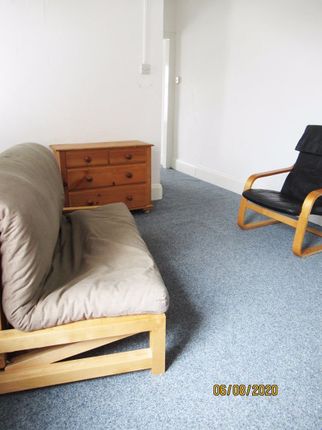 Flat to rent in Beach Road, Fairbourne