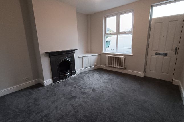 Terraced house for sale in Dover Street, Southwell