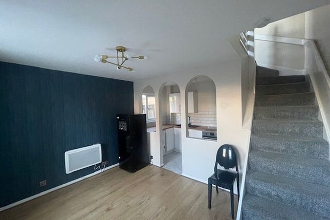 18, TAMWORTH LANE Mitcham  Eastfields Mitcham, london photo 3