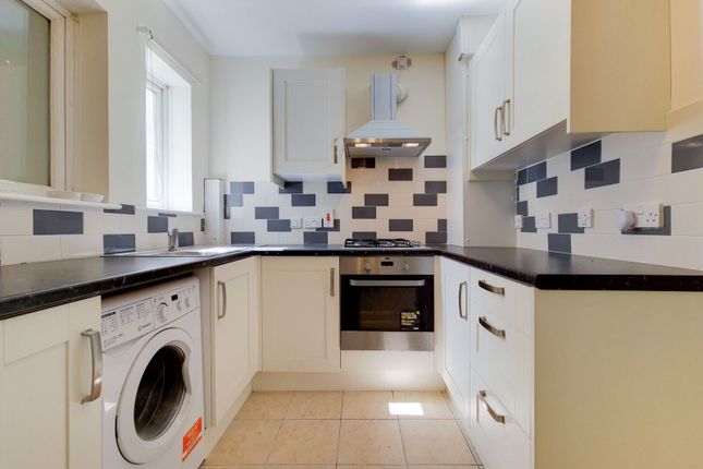 Merton Road, Barking, Barking photo 4
