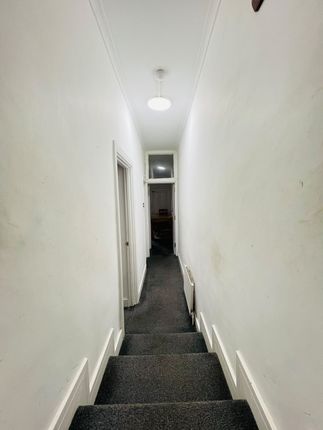 Little Ilford Lane, London photo 4