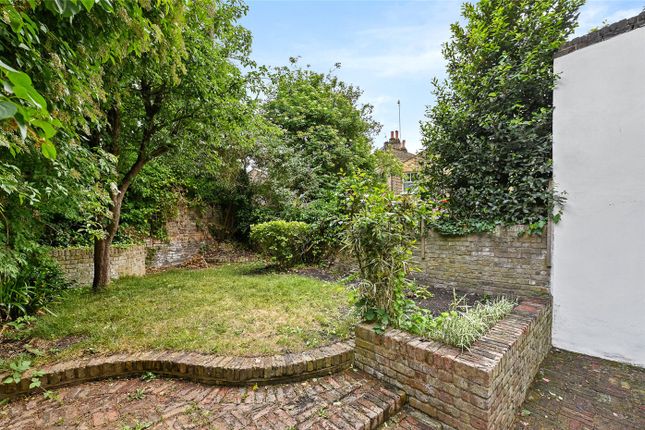 14, Caxton Road, London photo 4
