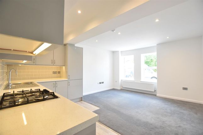 16 The Street, Ashtead photo 4