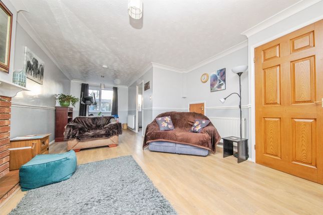 45, Coleness Road, Ipswich photo 3