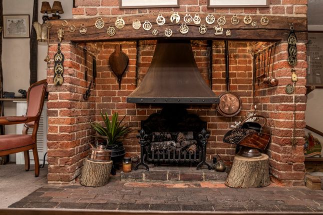 85 High Street, Steyning photo 3