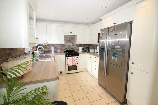 Gerbera Drive, Newport photo 2