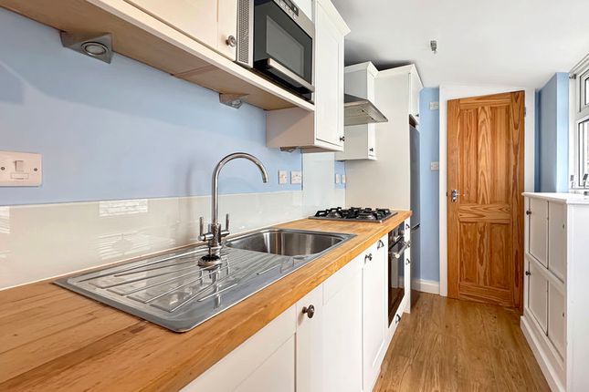 32, Albert Street, Cowes photo 4