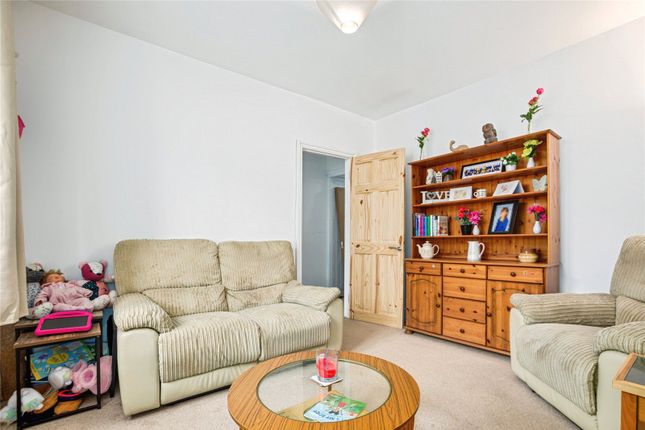 Wellfield,, Lloyds Terrace, Dyfed photo 3