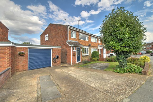 Thumbnail Semi-detached house for sale in Holmbrook Avenue, Luton