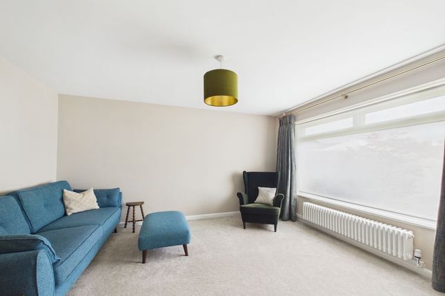 36, Sevenacres, Somerton photo 4