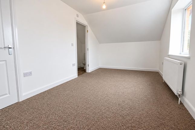Flat 4 Lodge Farm Court, Repton Avenue, Norwich photo 4