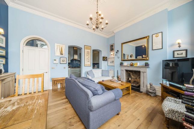 51B, Clapham Common North Side, London photo 3