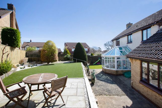 20 Benedict Close, Teignmouth photo 3