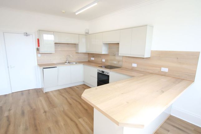 Flat 4, 3, Osborne Terrace, Douglas photo 3