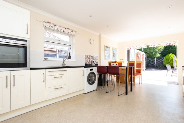 2, Sheppey Close, Birchington photo 2