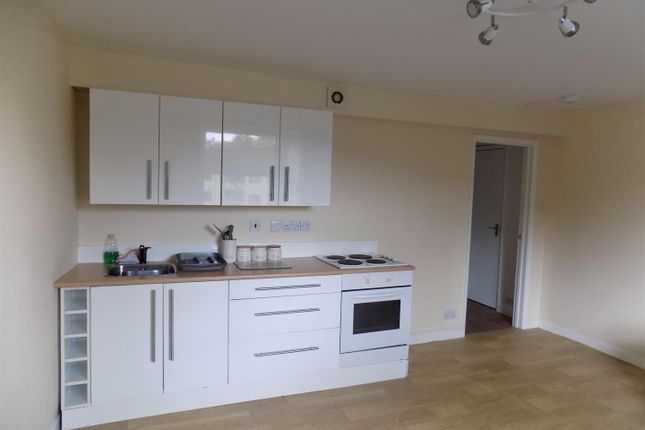 Flat to rent in Okehampton, Devon