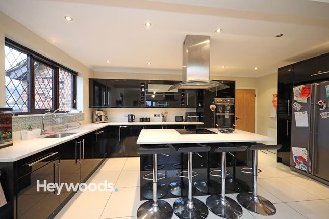 Hillwood House Crewe Road, Crewe photo 3