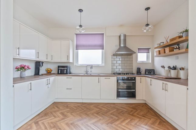 13 St. Augustine Road, Cardiff photo 2